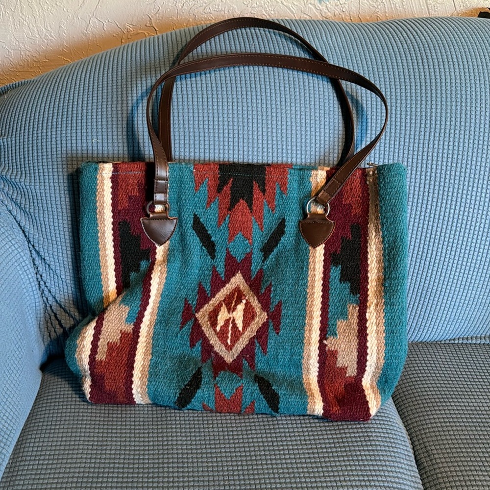 Wool tote bag